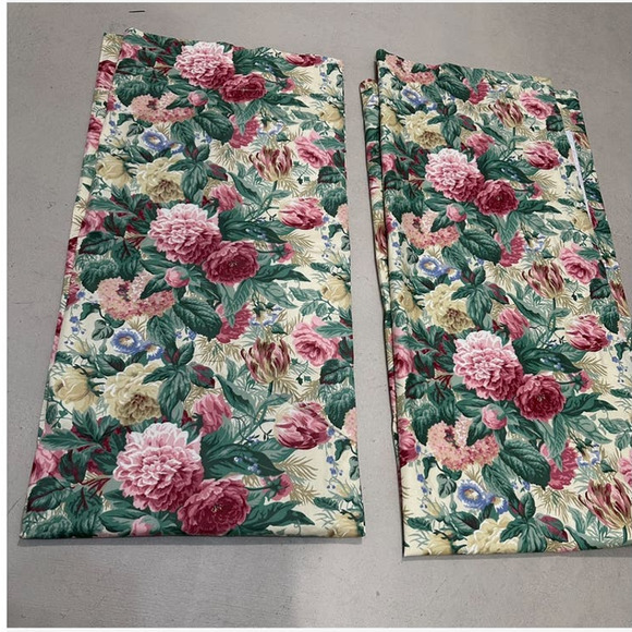 Martex USA 2 Panel Set Shabby Cottage Chic Floral Vintage Curtains - Picture 3 of 8